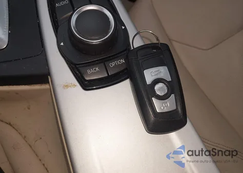 2013 BMW 328I xDrive z USA, uszkodzony, nr VIN WBA3B5G52DNS02852